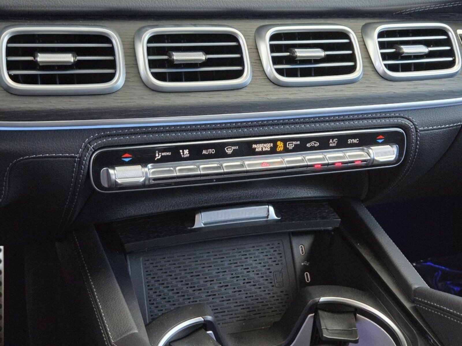Certified 2026 Mercedes-Benz GLS 580 4MATIC image 35