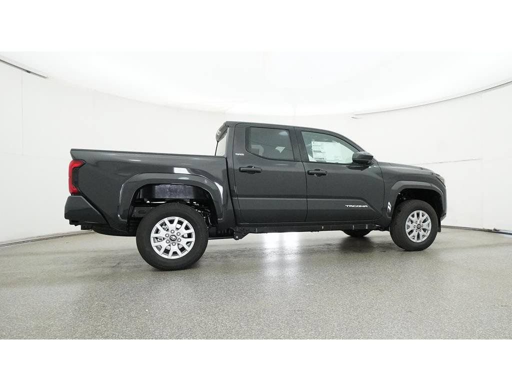 Used 2025 Toyota Tacoma SR5 RWD image 32
