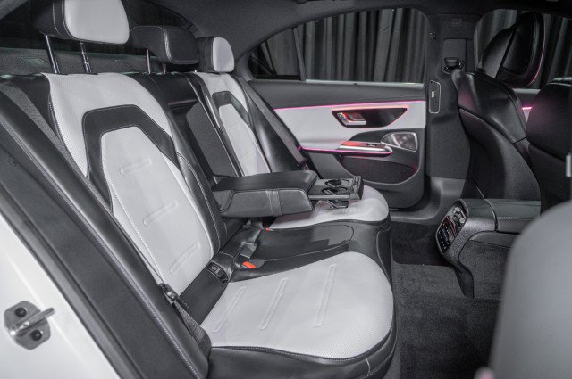 New 2026 Mercedes-Benz E 53 AMG e 4MATIC Sedan image 13