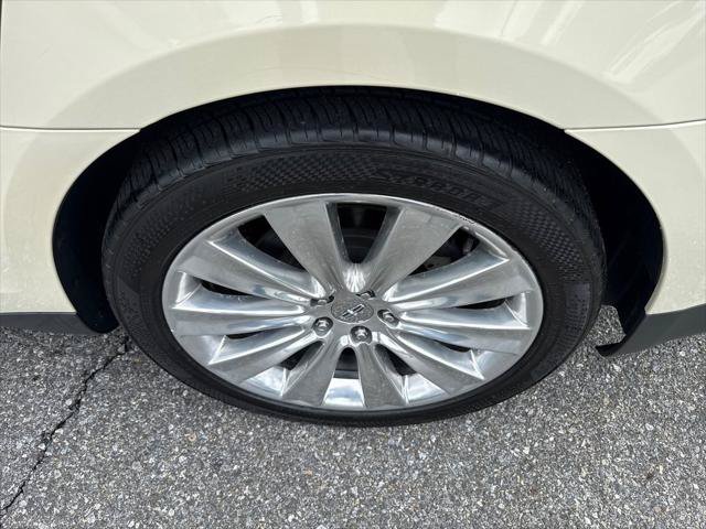 Used 2014 Lincoln MKS AWD w/ Equipment Group 201A image 8