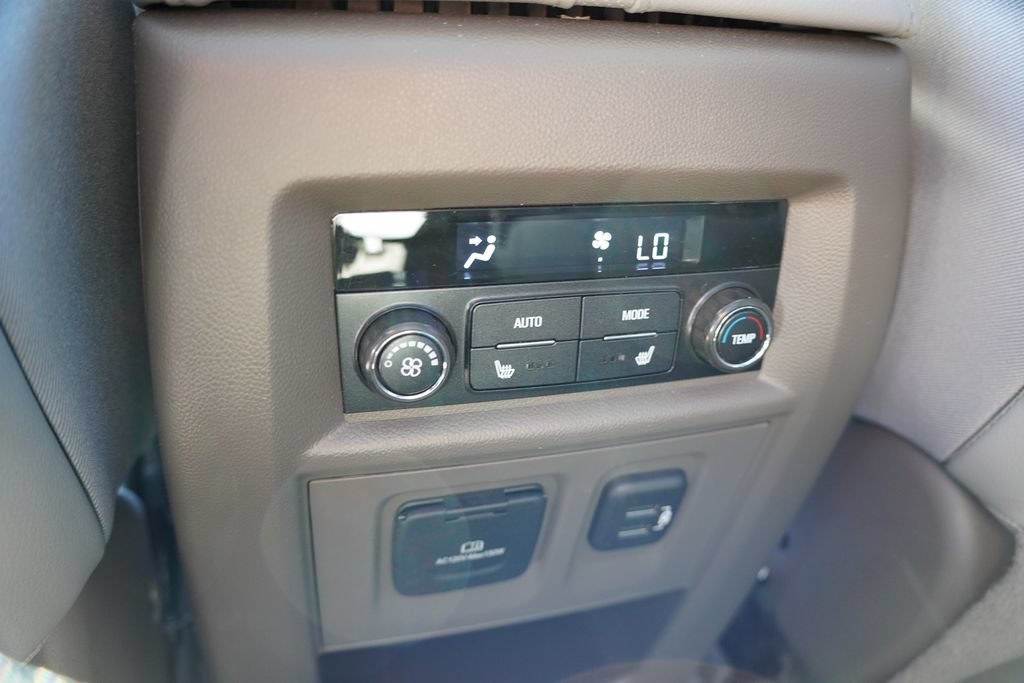 Certified 2021 Chevrolet Traverse Premier AWD/4WD image 4