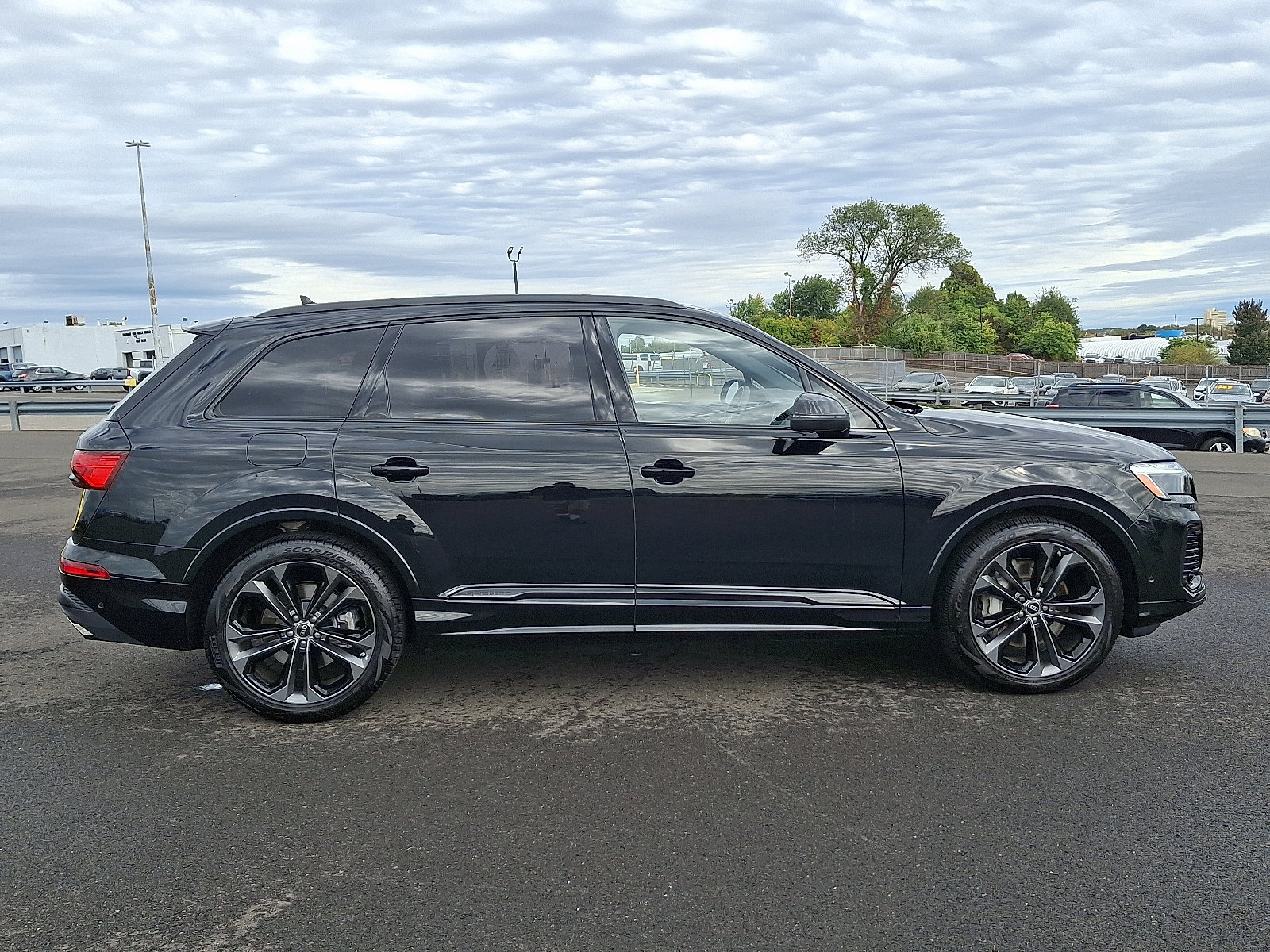 Used 2025 Audi Q7 3.0T Premium Plus image 7