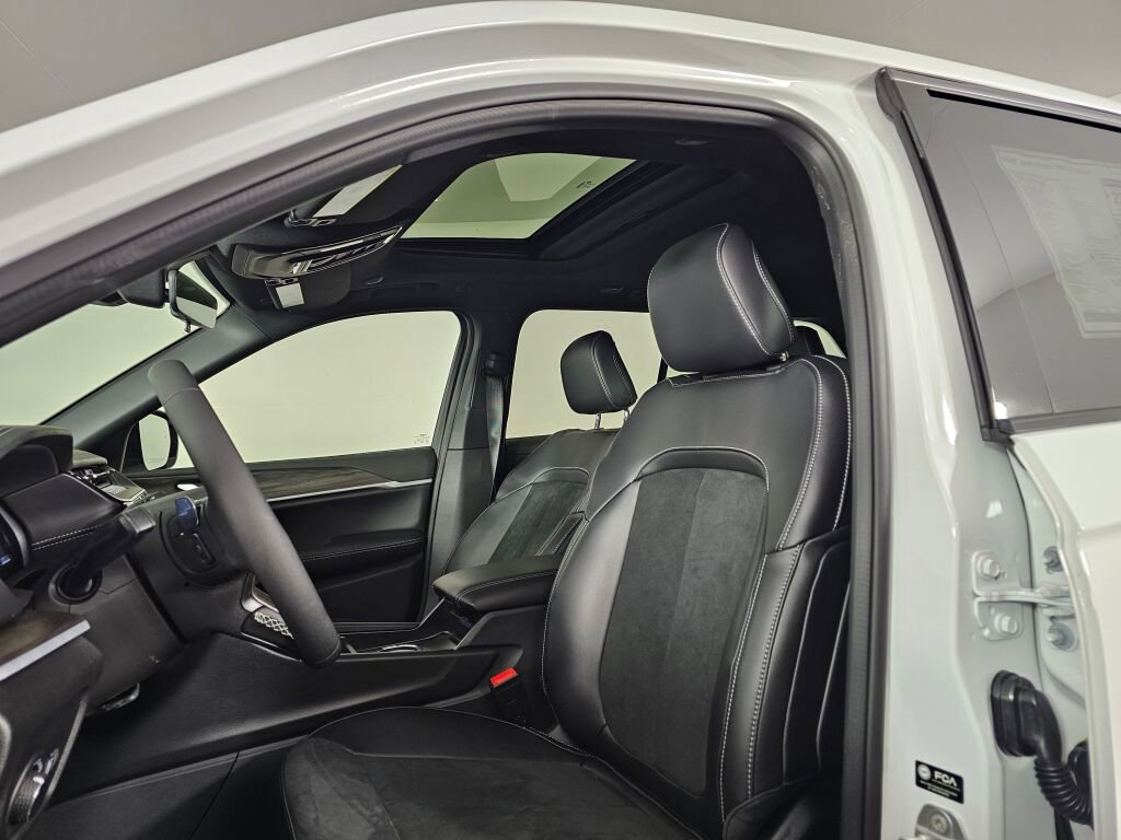 New 2026 Jeep Grand Cherokee Altitude image 20