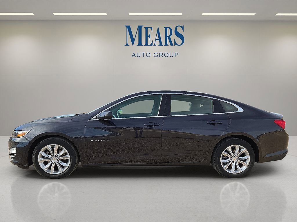 Used 2023 Chevrolet Malibu LT image 2