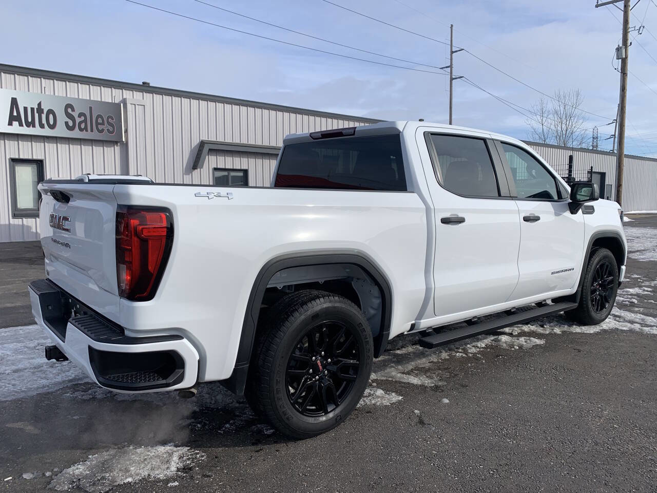 Used 2023 GMC Sierra 1500 Pro w/ Graphite Edition image 8