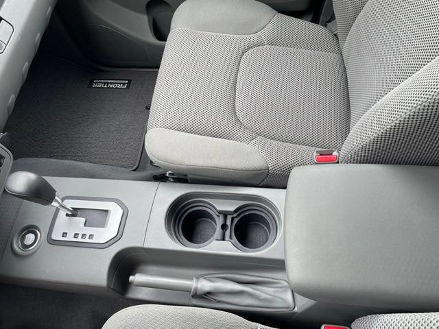 Used 2021 Nissan Frontier SV w/ Midnight Edition Floor Mats AWD/4WD image 16