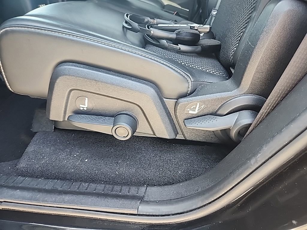 Used 2016 Dodge Journey Crossroad w/ Rear Seat Video Group I image 11