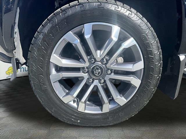 Used 2025 Toyota 4Runner Limited AWD/4WD image 9