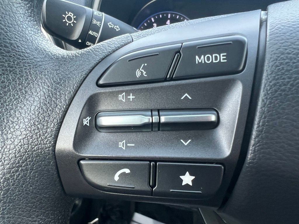 Used 2023 Hyundai Kona SEL w/ Cargo Package image 28