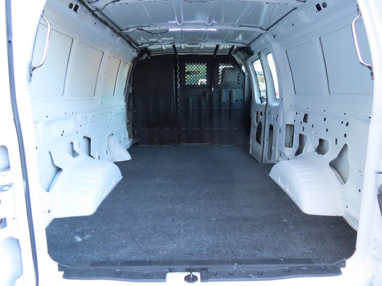 Used 2013 Ford E-250 and Econoline 250 RWD image 20