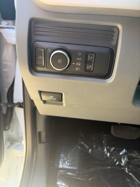 New 2026 Ford F250 XLT w/ Snow Plow Prep Package AWD/4WD image 15