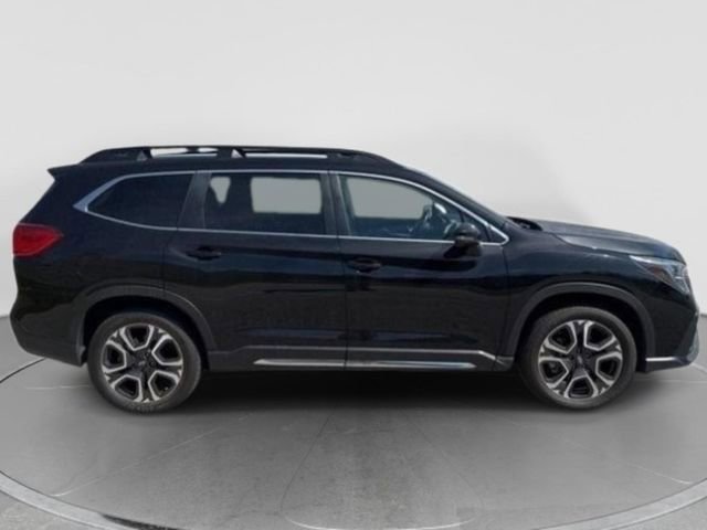 Used 2023 Subaru Ascent Limited image 7