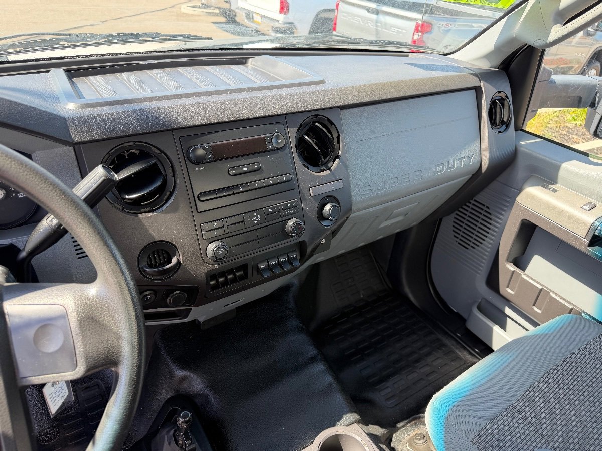 Used 2016 Ford F650 2WD Regular Cab Super Duty image 14