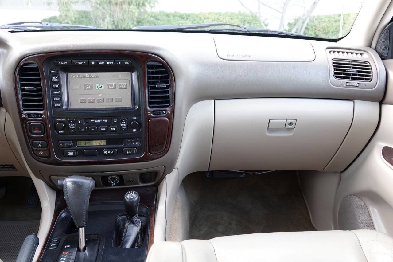 Used 2002 Toyota Land Cruiser AWD/4WD image 68