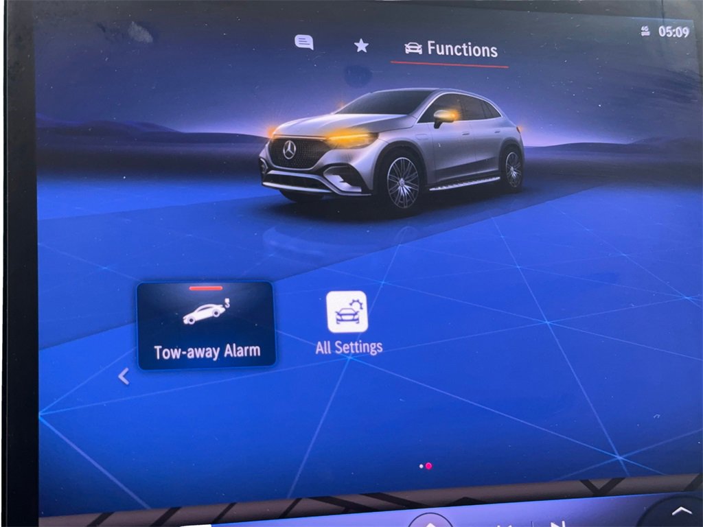 Used 2024 Mercedes-Benz EQE 350+ SUV w/ AMG Line Exterior Package image 26