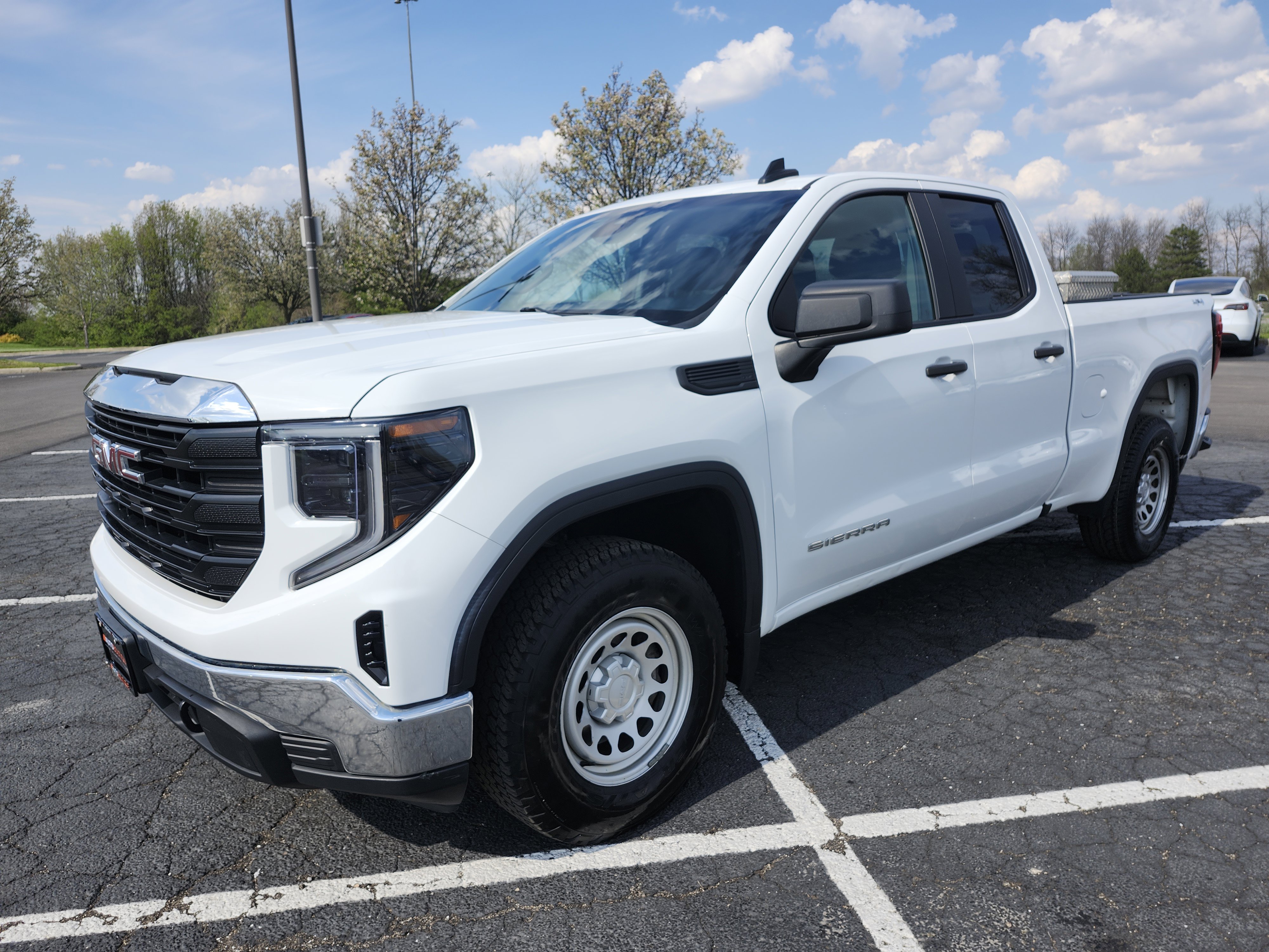 Used 2024 GMC Sierra 1500 Pro w/ Pro Value Package AWD/4WD image 13