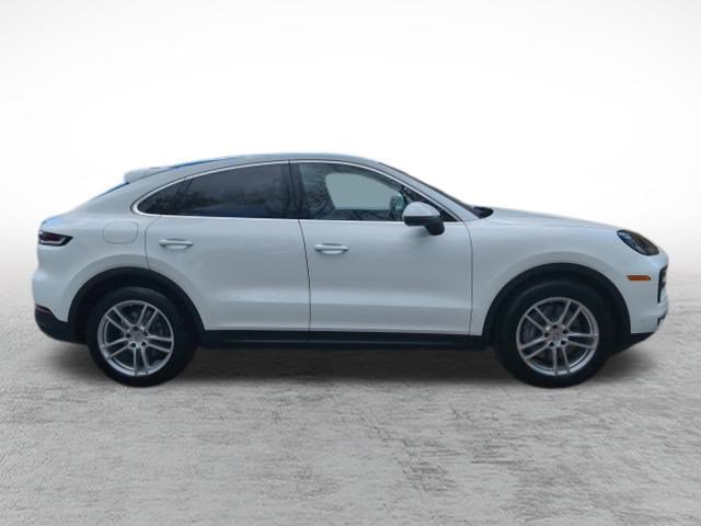 Used 2024 Porsche Cayenne Coupe image 4