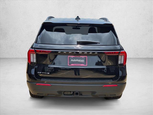 New 2026 Ford Explorer Active RWD image 7
