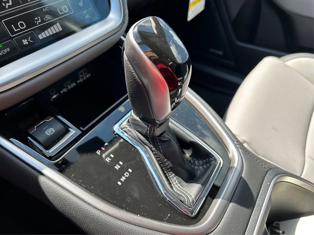 Certified 2025 Subaru Outback Limited image 39