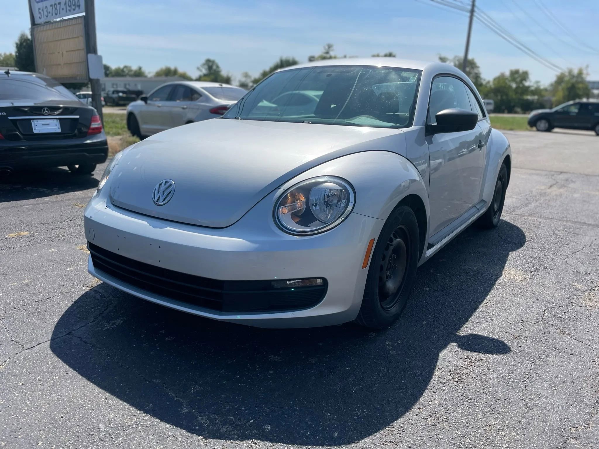 Used 2012 Volkswagen Beetle 2.5 image 2