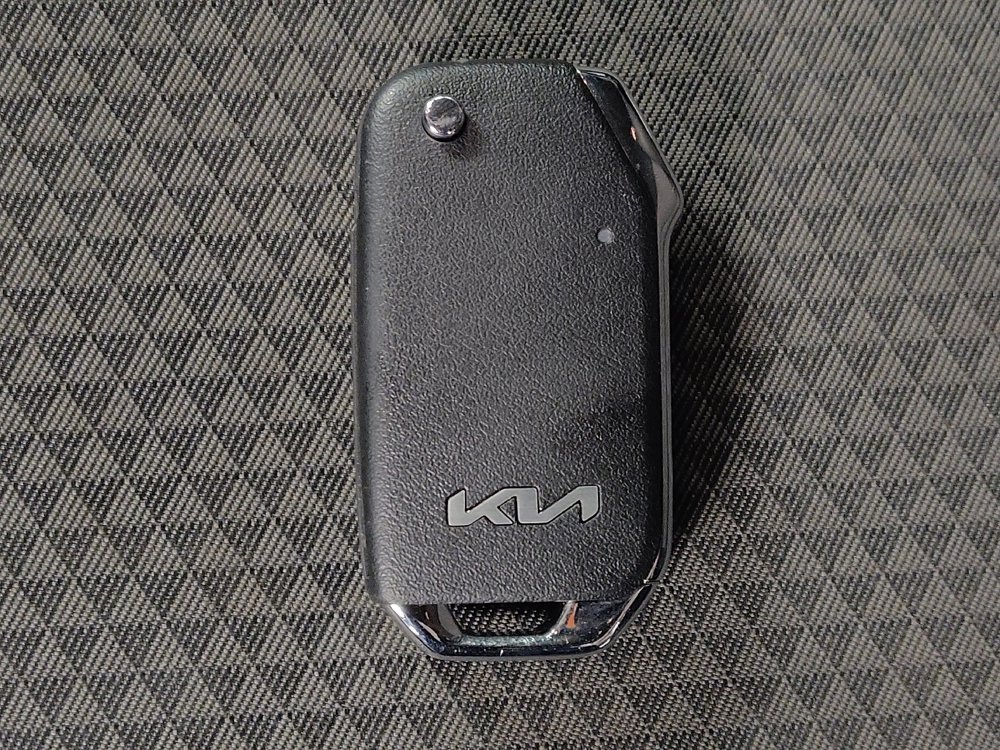 Used 2022 Kia Soul LX FWD image 32