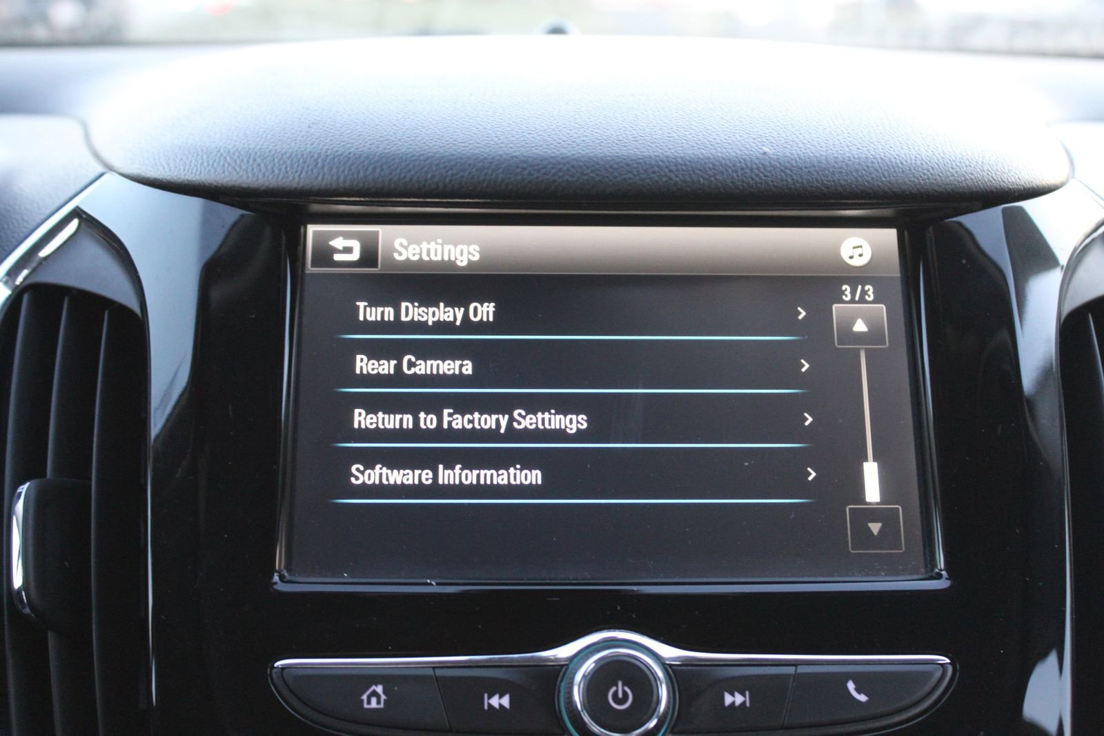 Used 2017 Chevrolet Cruze Premier image 34