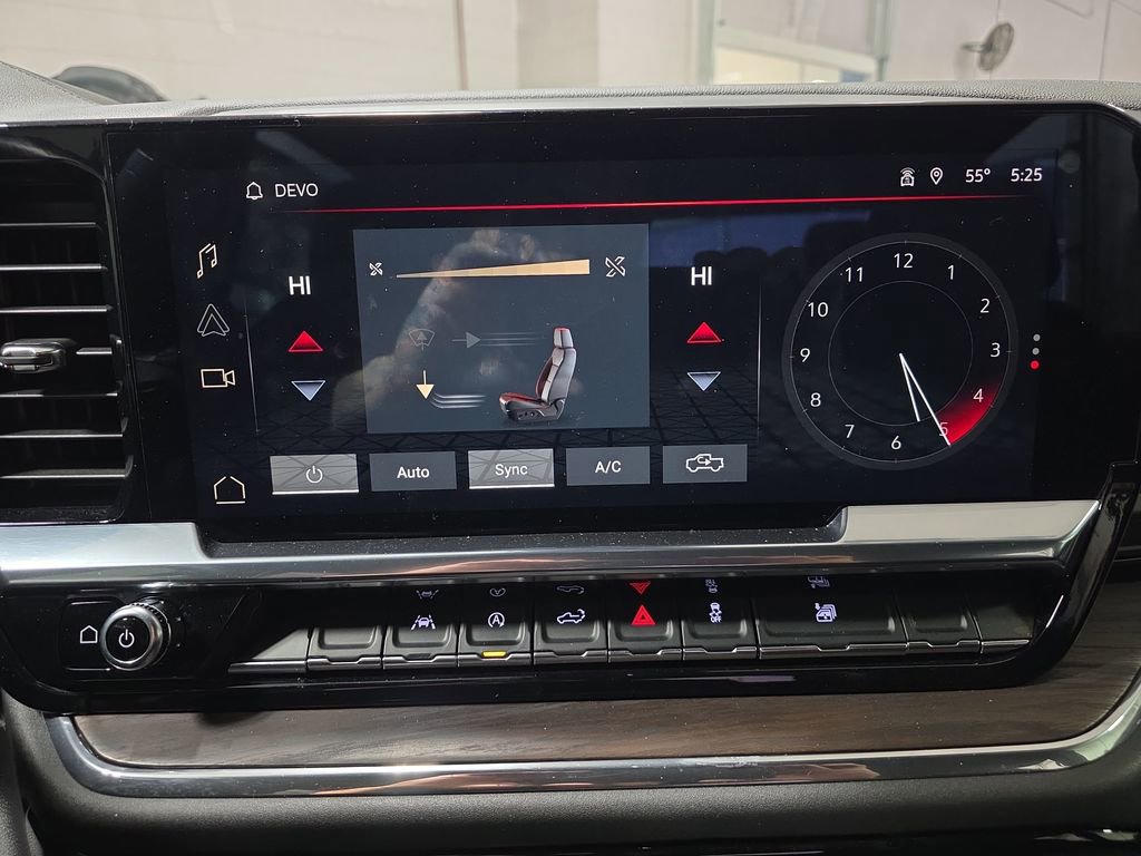 Used 2024 GMC Sierra 1500 SLT image 25