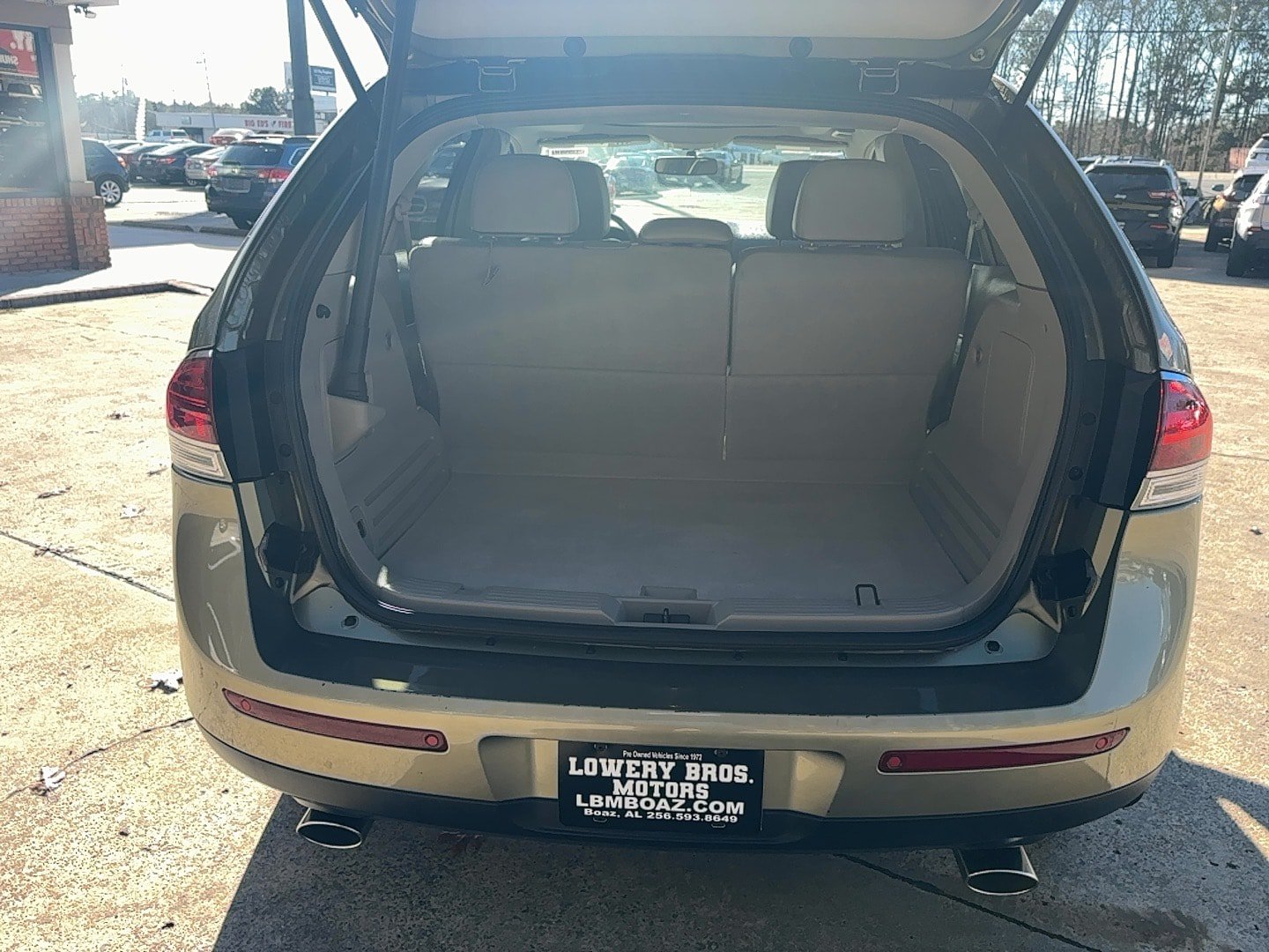 Used 2013 Lincoln MKX FWD image 9