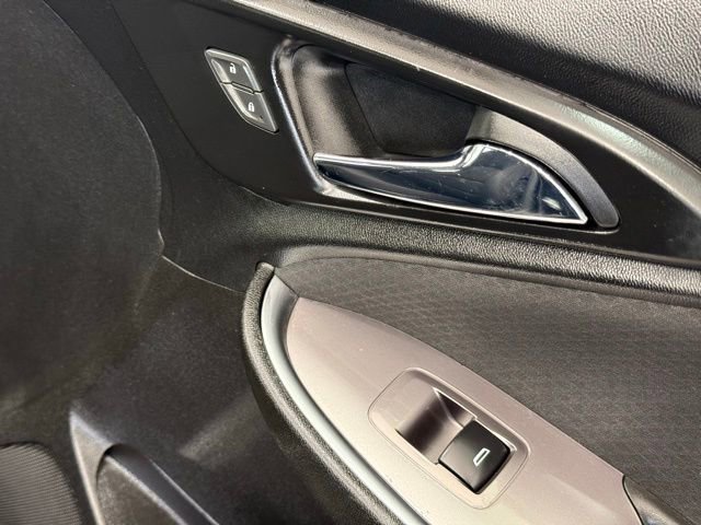 Used 2021 Chevrolet Malibu LT image 22