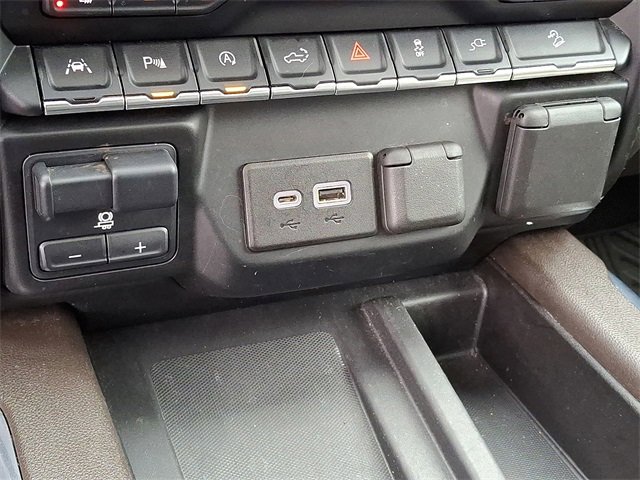 Used 2021 Chevrolet Silverado 1500 LTZ w/ LTZ Premium Package image 12