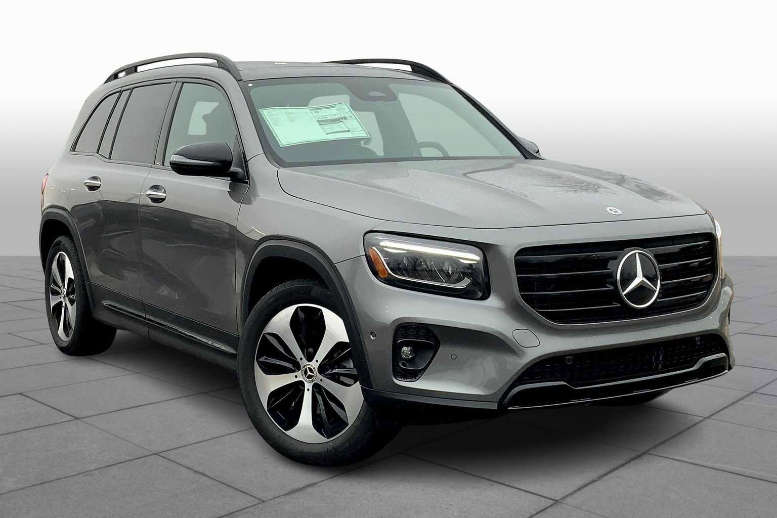 Certified 2025 Mercedes-Benz GLB 250 image 2