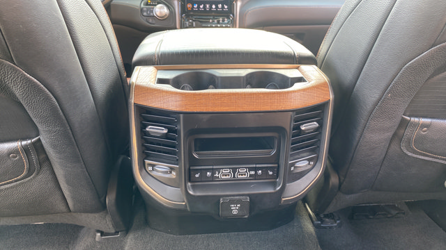 Used 2019 RAM 1500 Limited AWD/4WD image 12