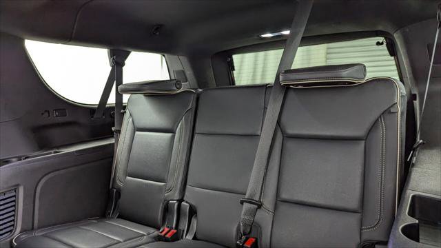Used 2023 Chevrolet Suburban Premier image 18