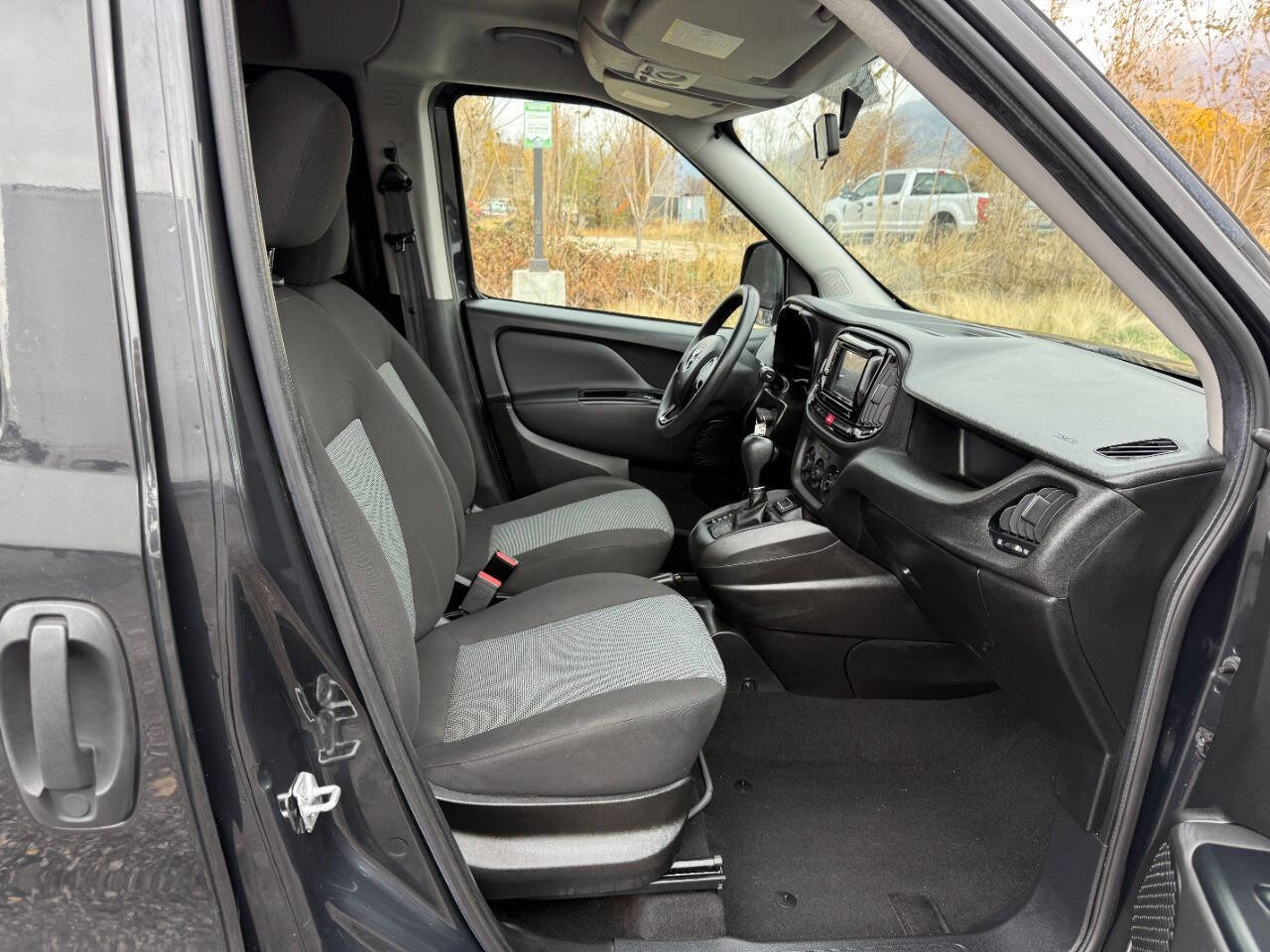 Used 2018 RAM ProMaster City Tradesman image 16