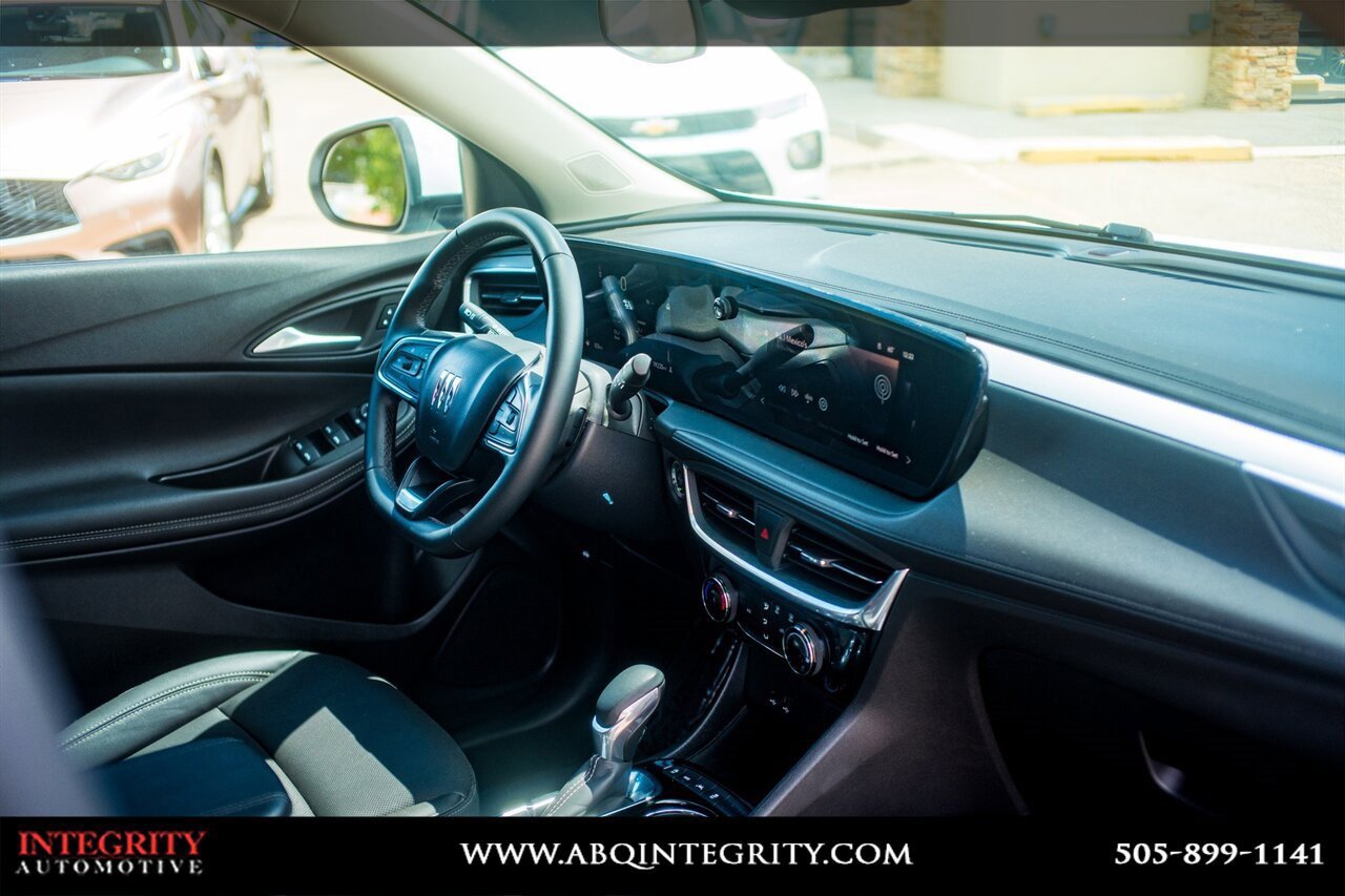 Used 2024 Buick Encore GX Sport Touring image 33