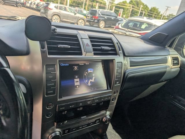 Used 2021 Lexus GX 460 Premium w/ Premium Package AWD/4WD image 19