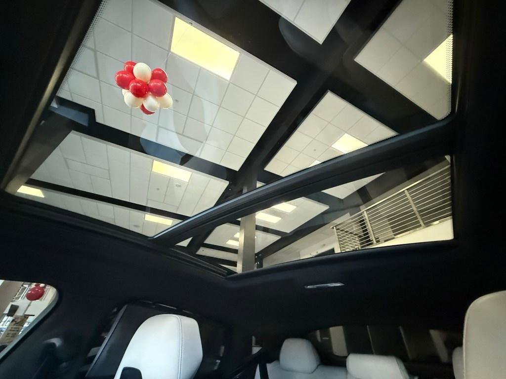 Used 2022 BMW X6 M Competition w/ Competition Package image 31