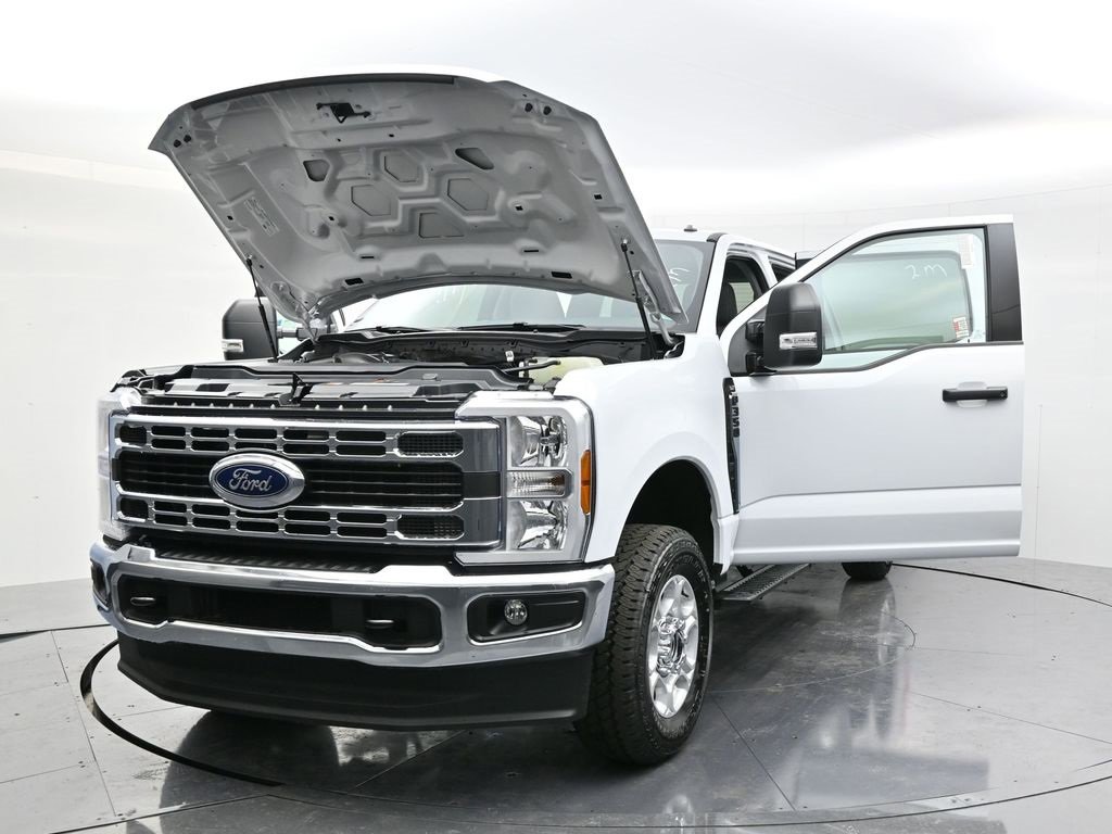 New 2026 Ford F350 XLT image 54