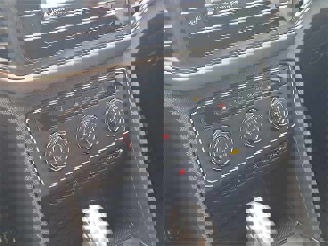 Used 2022 Volkswagen Atlas SE image 25