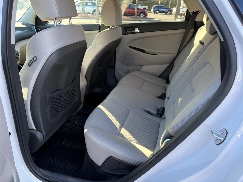 Used 2019 Hyundai Tucson SE w/ Cargo Package image 17