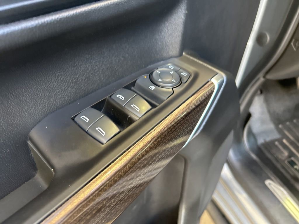 Used 2020 Chevrolet Silverado 1500 LT image 36