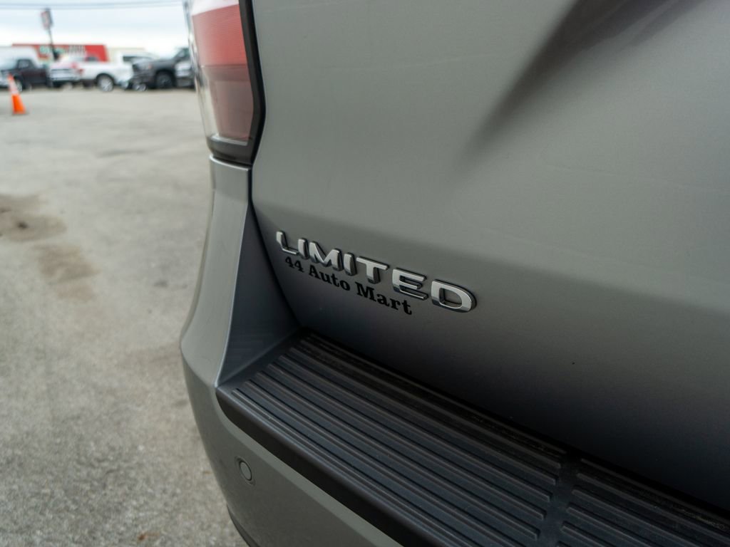 Used 2020 Ford Expedition Max Limited w/ Equipment Group 301A image 15