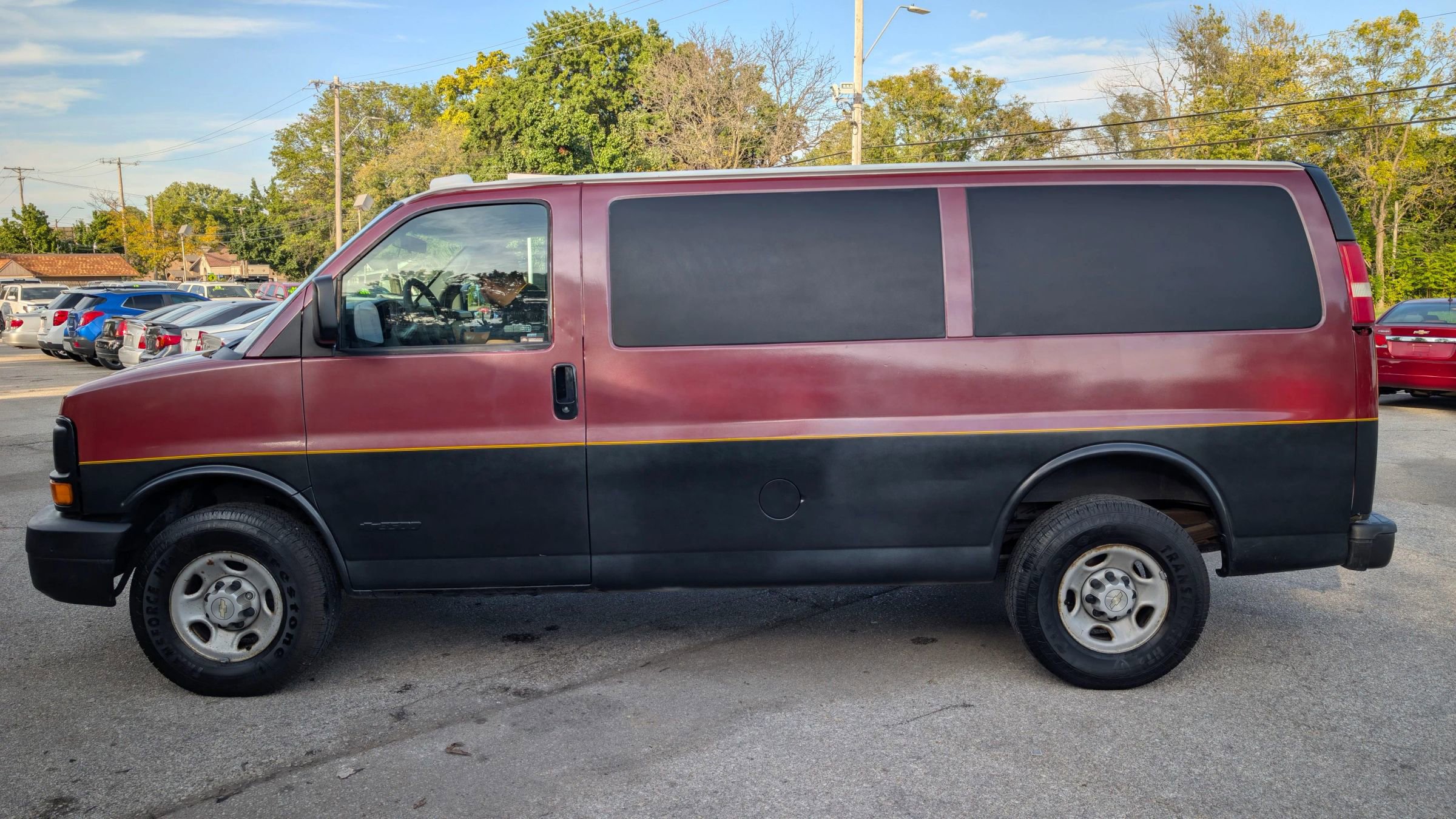 Used 2005 Chevrolet Express 3500 image 3