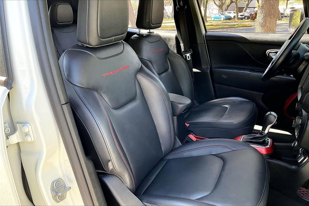 Used 2020 Jeep Renegade Trailhawk w/ Premium Leather Group image 26