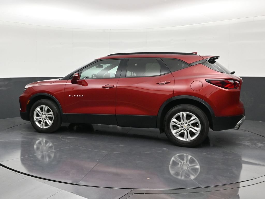 Used 2019 Chevrolet Blazer LT FWD image 2