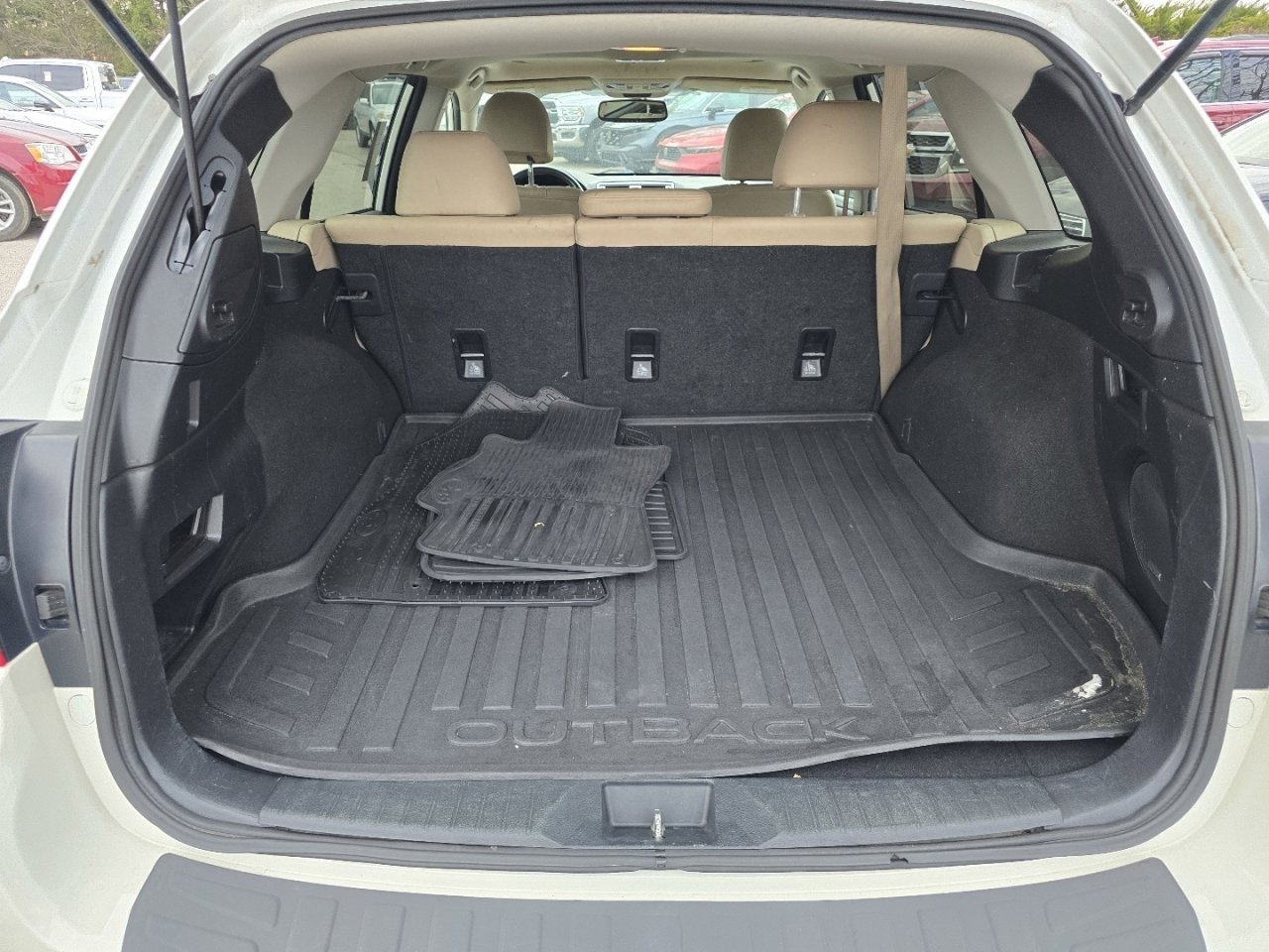 Used 2017 Subaru Outback 2.5i Limited image 10