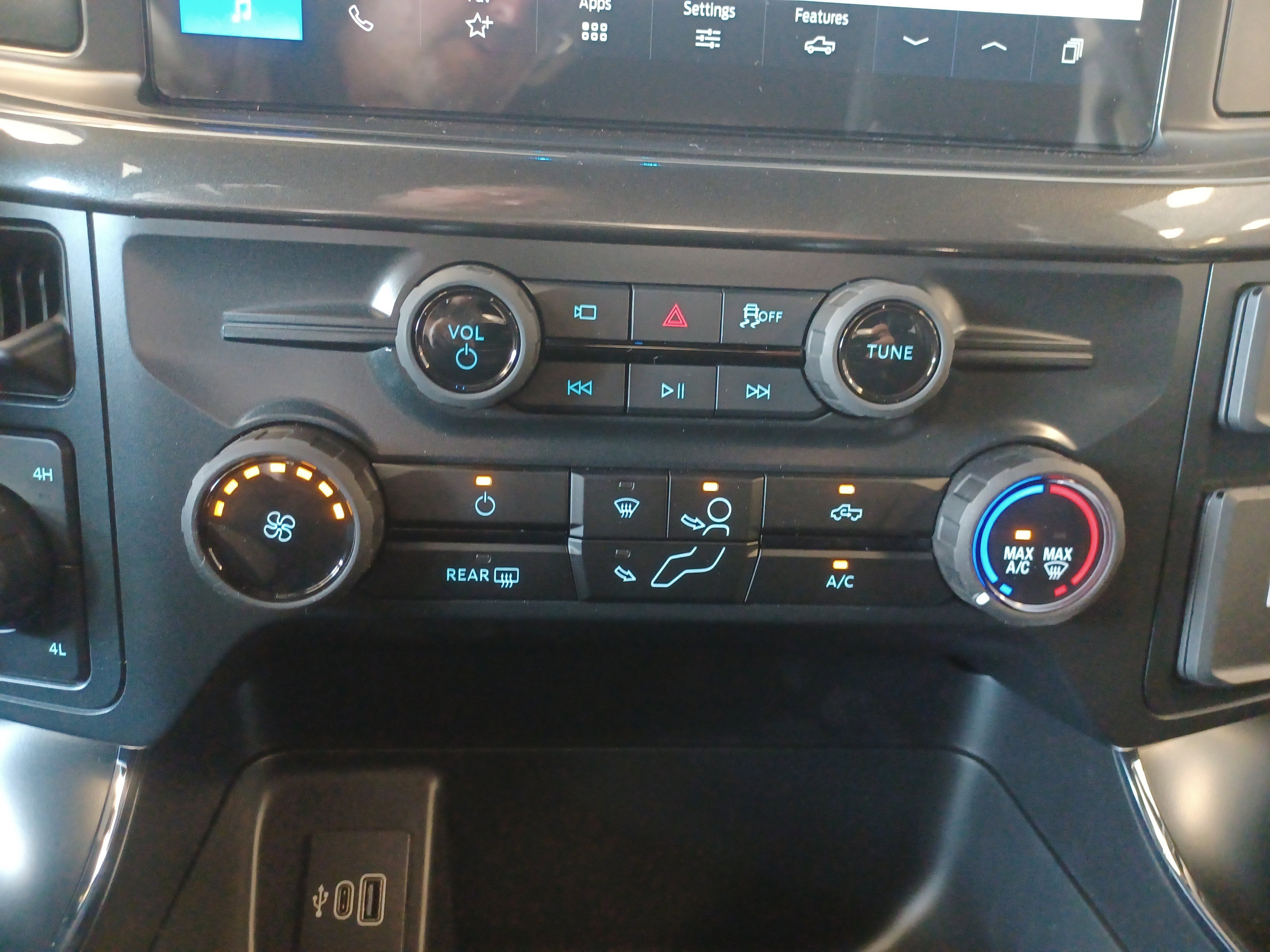 New 2025 Ford F150 STX w/ Equipment Group 200A image 31