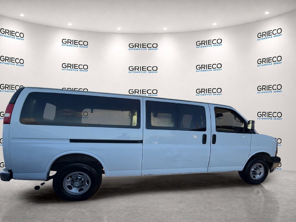 Used 2019 Chevrolet Express 3500 LT w/ LT Preferred Equipment Group RWD image 7