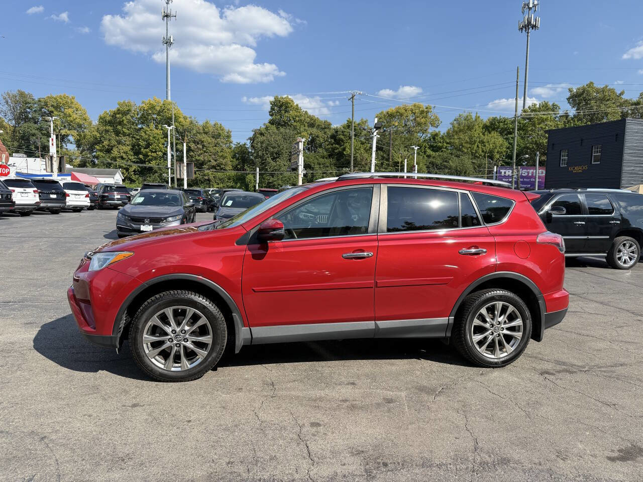 Used 2016 Toyota RAV4 Limited image 5