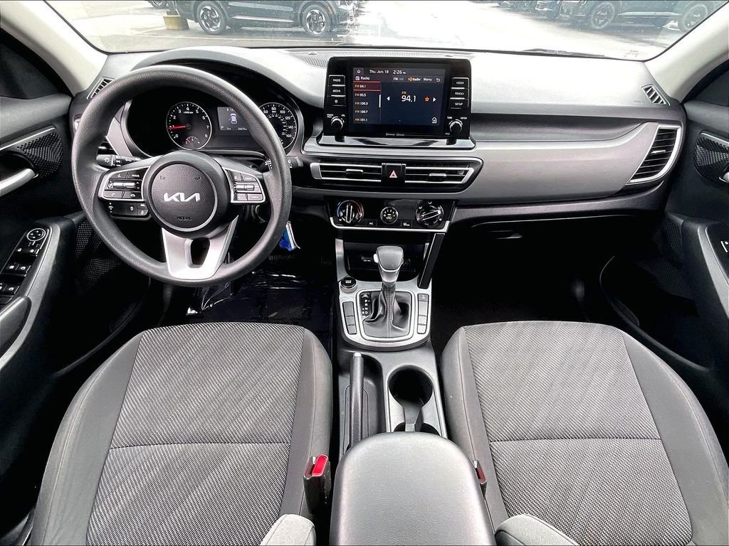 Used 2023 Kia Seltos LX AWD/4WD image 20